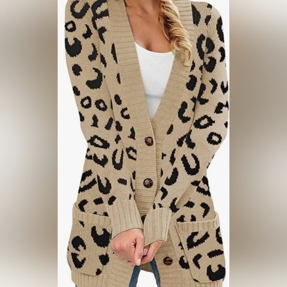 Leopard Print Long Cable Knit Cardigan Size XL - Picture 2 of 6